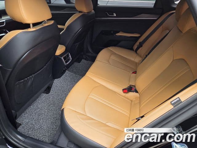 Kia K5 2021 — фото 11 из 13