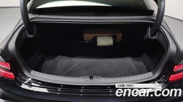 Genesis G80 2024 — Photo 19/35