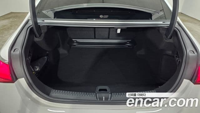 Mercedes-Benz E-Class 2025 — Şəkil 11/20