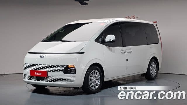 Hyundai Staria 2021 — Фото 1/20