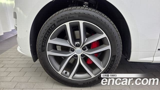 Land Rover Range Rover Sport 2025 — Фото 5/20