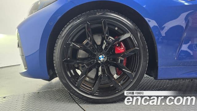 BMW 4 Series 2025 — ფოტო 15/30