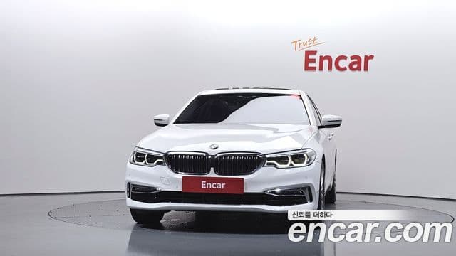 BMW 5 Series 2018 — Şəkil 2/20