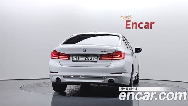 BMW 5 Series 2018 — Şəkil 3/20