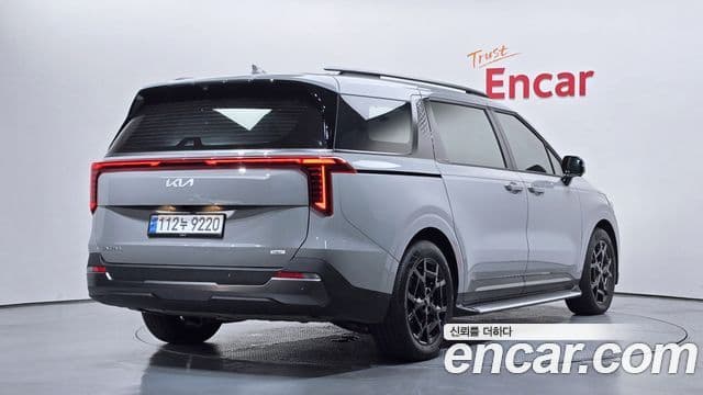 Kia Carnival 2024 — Фото 2/20