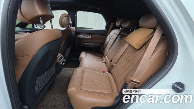 Genesis GV70 2024 — ფოტო 12/20