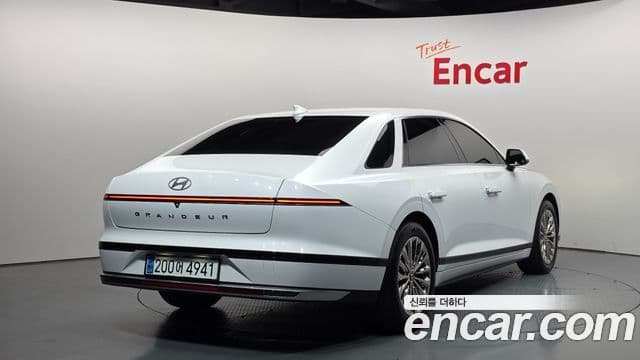 Hyundai Grandeur 2023 — ფოტო 2/20