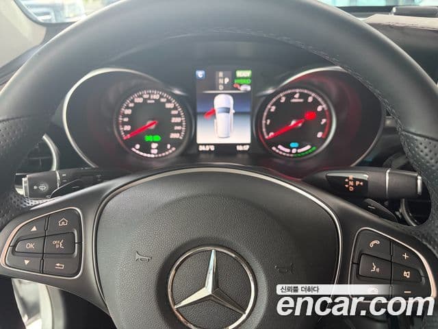 Mercedes-Benz GLC-Class 2018 — Şəkil 12/20