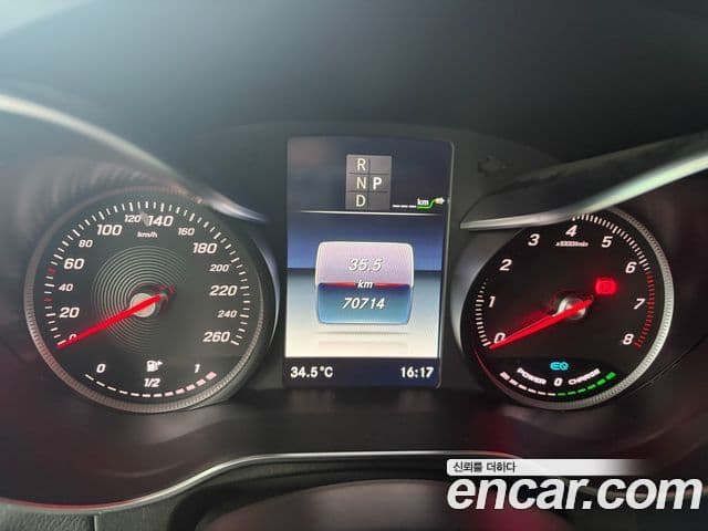 Mercedes-Benz GLC-Class 2018 — Şəkil 13/20