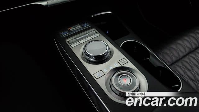 Genesis GV70 2021 — Şəkil 15/20