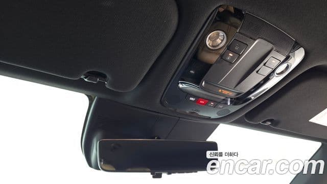 Kia Sorento 2024 — Фото 18/20