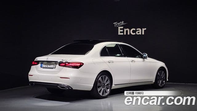 Mercedes-Benz E-Class 2021 — Şəkil 2/20