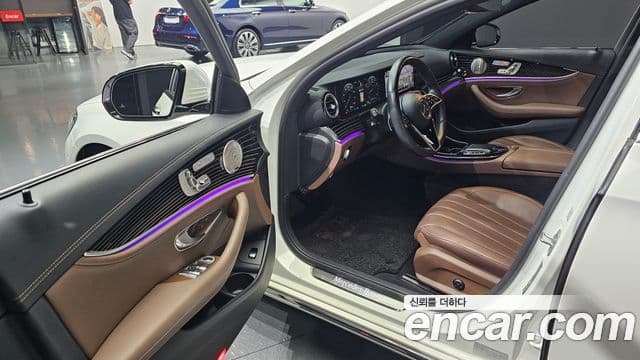 Mercedes-Benz E-Class 2021 — Şəkil 10/20