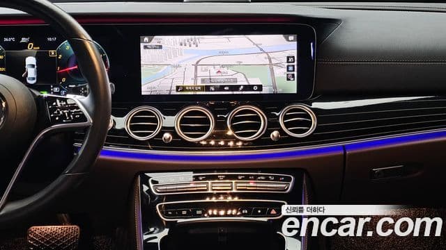Mercedes-Benz E-Class 2021 — Şəkil 13/20