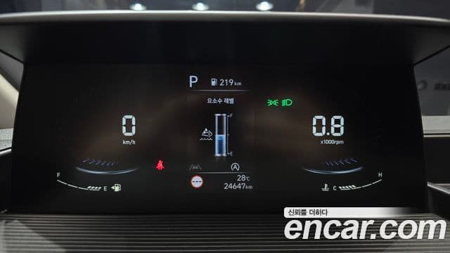 Hyundai Staria 2023 — Фото 8/20
