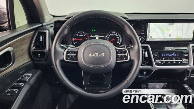 Kia Sorento 2023 — Фото 14/20