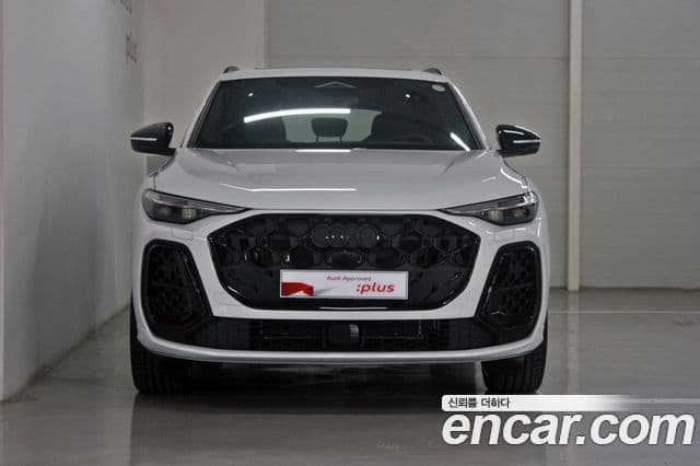 Audi Q5 2025 — ფოტო 2/20