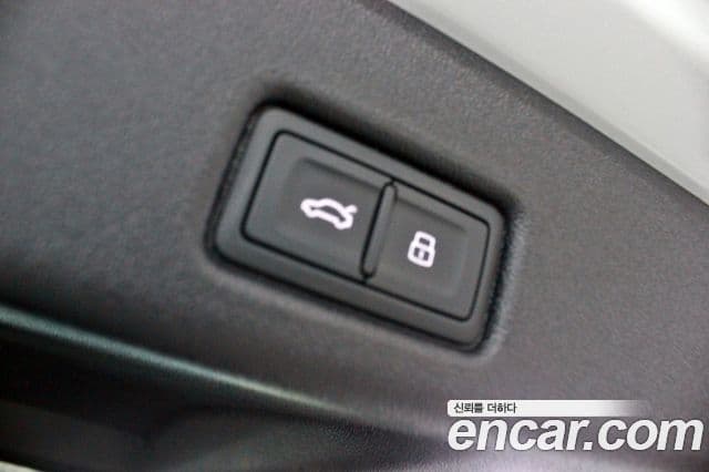 Audi Q5 2025 — ფოტო 18/20