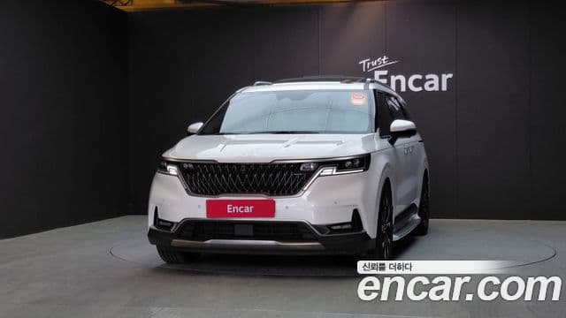 Kia Carnival 2022 — ფოტო 3/20