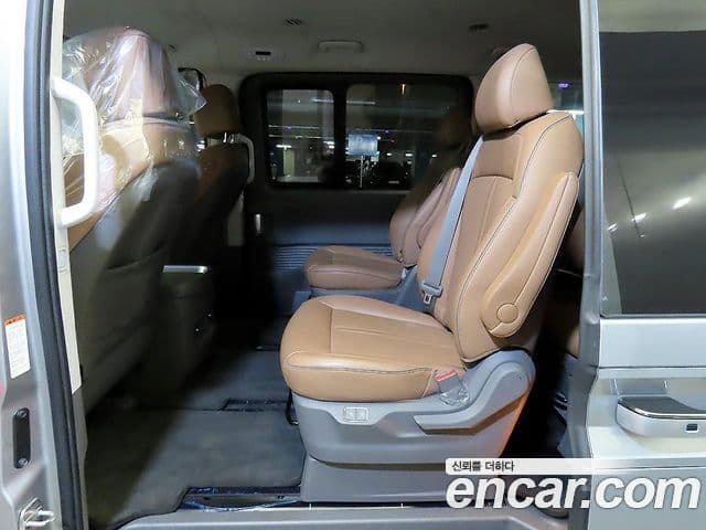 Hyundai Staria 2021 — Şəkil 10/20