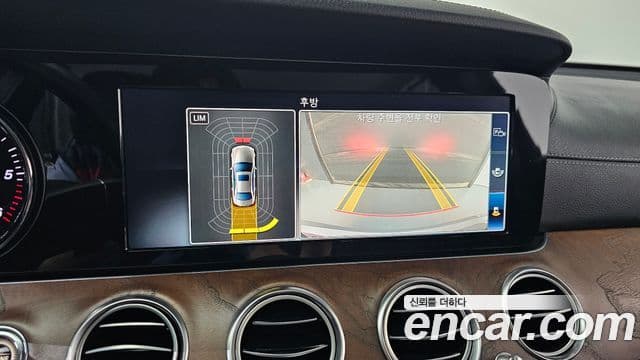 Mercedes-Benz E-Class 2019 — Şəkil 14/20