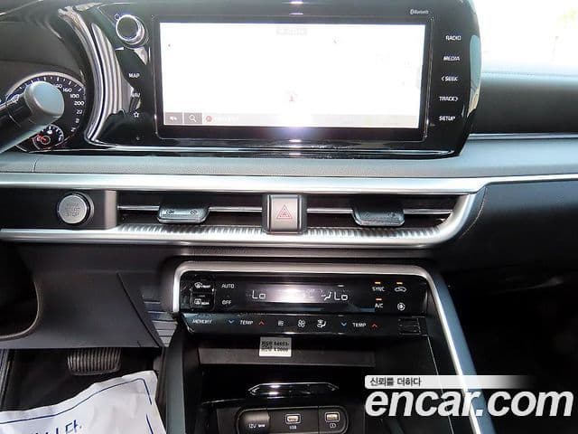 Kia K5 2022 — Şəkil 12/19