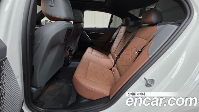 BMW 5 Series 2024 — Şəkil 12/20