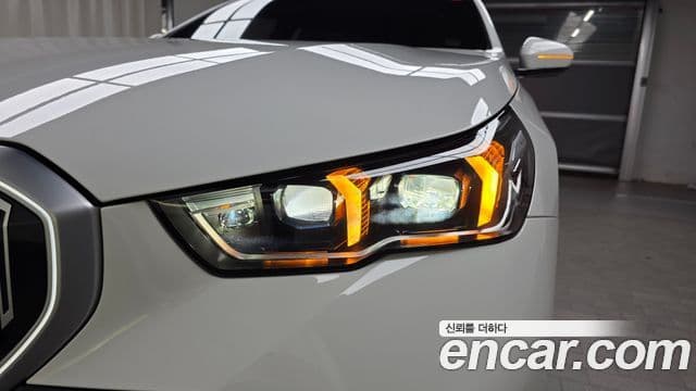 BMW 5 Series 2024 — Photo 20/31