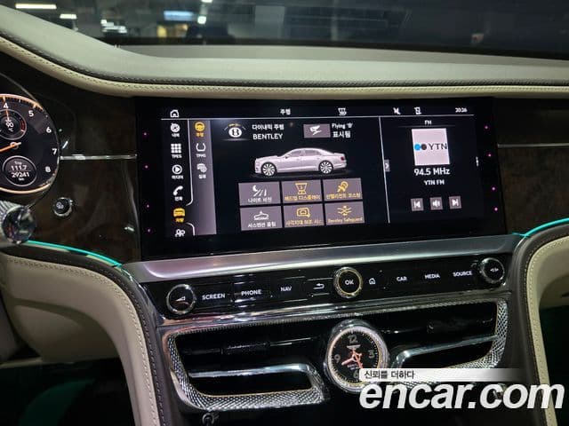 Bentley Flying Spur 2022 — Şəkil 8/19