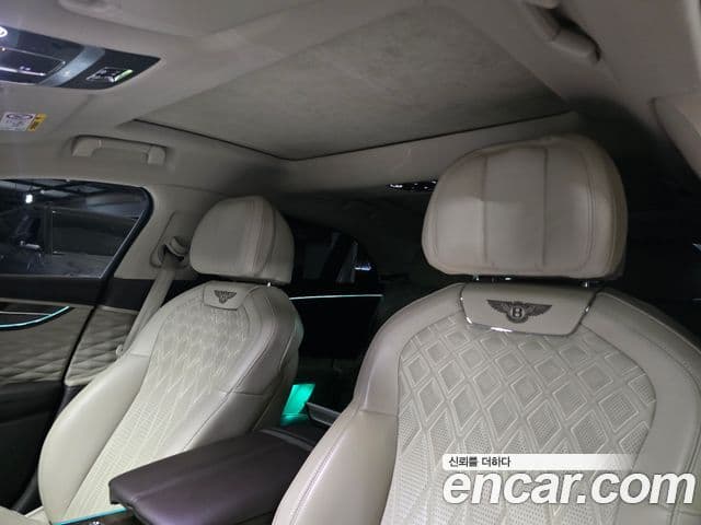 Bentley Flying Spur 2022 — Şəkil 13/19