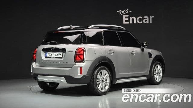 Mini Cooper Countryman 2023 — ფოტო 21/30