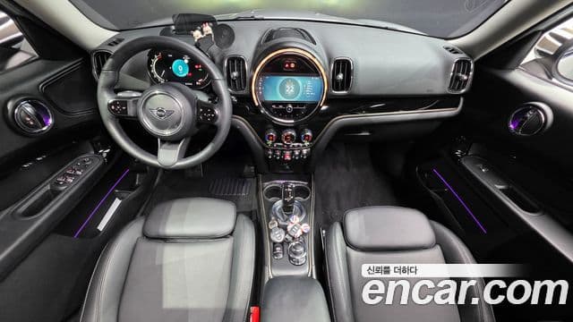 Mini Cooper Countryman 2023 — ფოტო 1/30