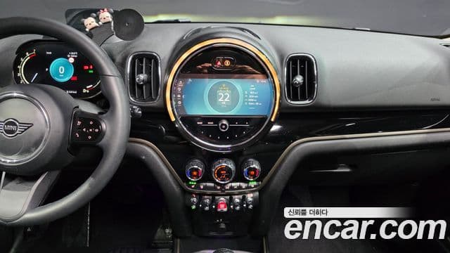 Mini Cooper Countryman 2023 — ფოტო 8/30