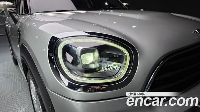 Mini Cooper Countryman 2023 — ფოტო 6/30