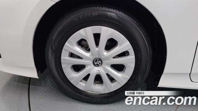 Toyota Prius 2022 — Şəkil 5/20