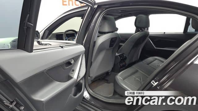 BMW i5, 2023
