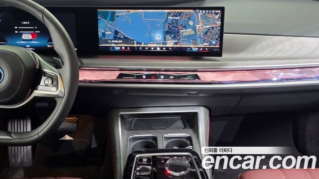BMW 7 Series 2023 — ფოტო 14/20