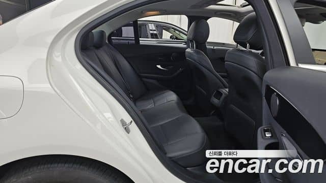 Mercedes-Benz C-Class, 2018