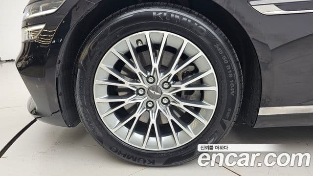 Genesis Electrified G80 2023 — фото 5 из 20