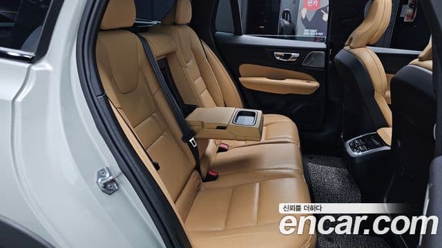 Volvo V60 Cross Country 2020 — ფოტო 11/20