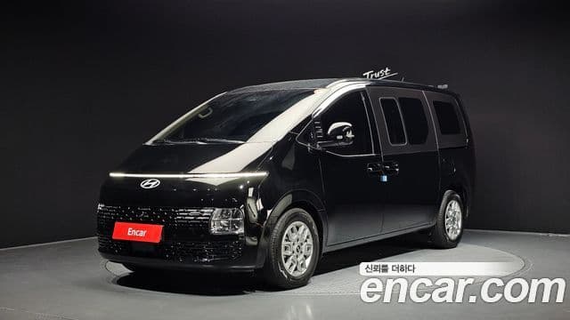 Hyundai Staria 2025 — ფოტო 1/20