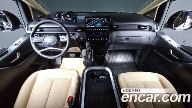 Hyundai Staria 2025 — ფოტო 7/20
