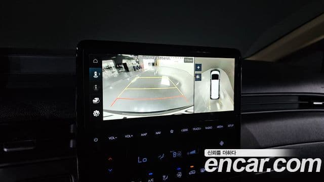 Hyundai Staria 2025 — ფოტო 18/20