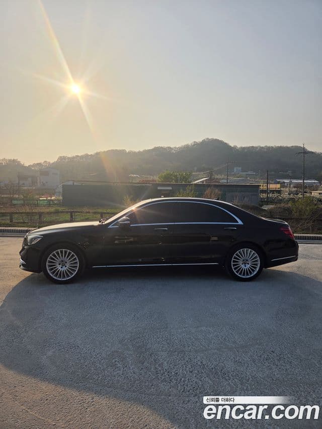 Mercedes-Benz S-Class 2020 — Photo 4/20
