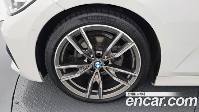 BMW 3 Series 2019 — Şəkil 5/20
