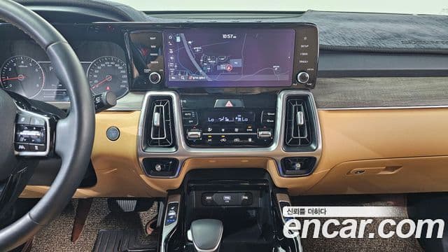 Kia Sorento 2021 — ფოტო 13/20
