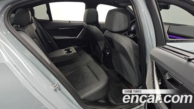 BMW 5 Series 2025 — Photo 20/34