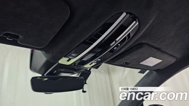 Porsche Cayenne 2022 — Şəkil 18/20