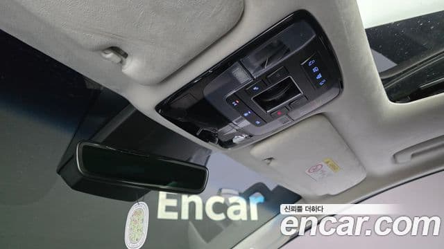 Hyundai Staria 2021 — ფოტო 19/20