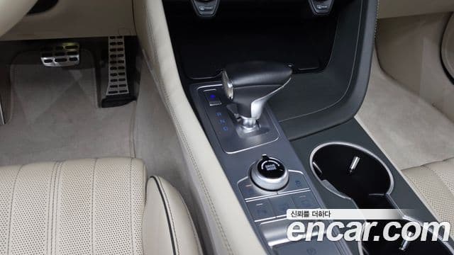Genesis G70 2018 — Şəkil 9/20